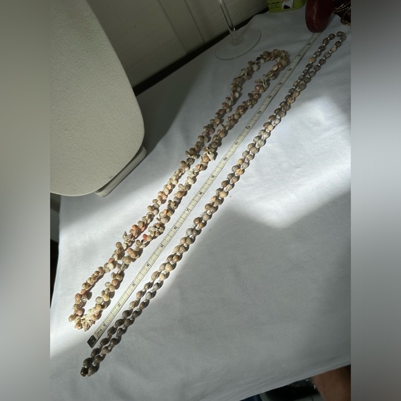 Vintage shell and nut statement necklaces - Picture 4 of 9